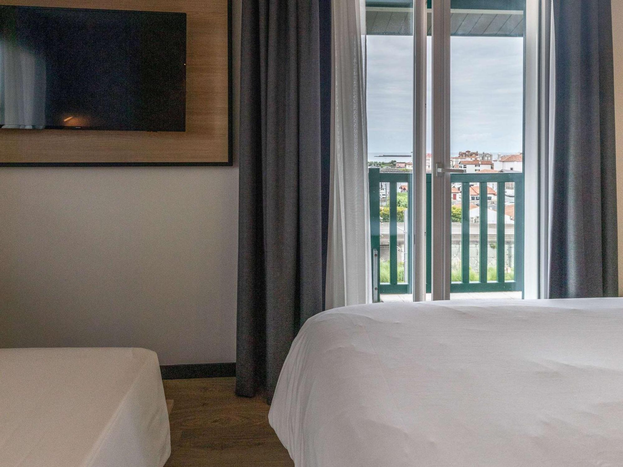 Ibis Ciboure Saint-Jean-De-Luz Hotel Exterior photo